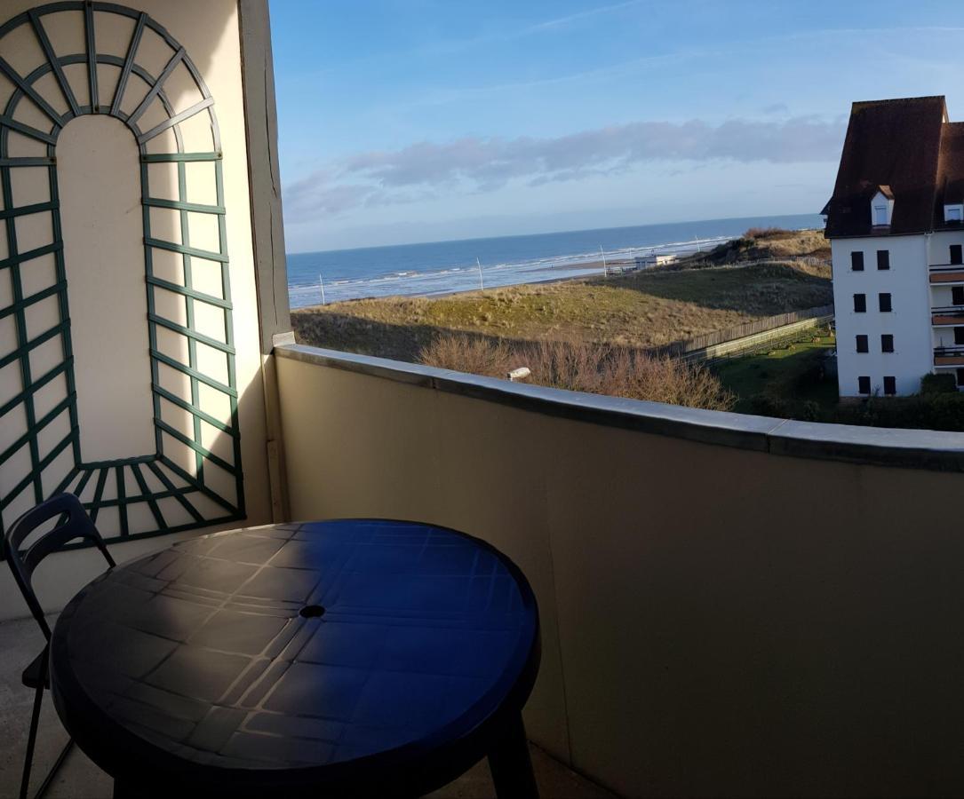 Bord de plage, thalasso et vue mer ! Cabourg Extérieur photo